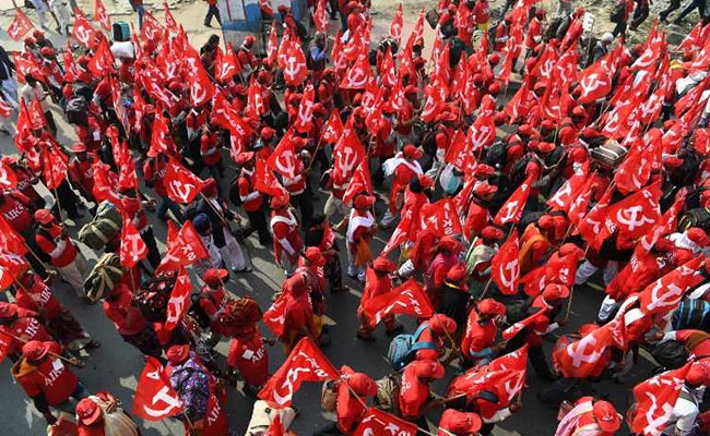 Mega Farmers' March To Parliament In Traffic-Stopping Protest: 10 Points