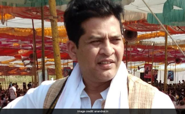 व्‍यापम घोटाले के व्हिसल ब्‍लोअर आनंद राय दिल्‍ली से गिरफ्तार, सोशल मीडिया के जरिये खुद दी जानकारी