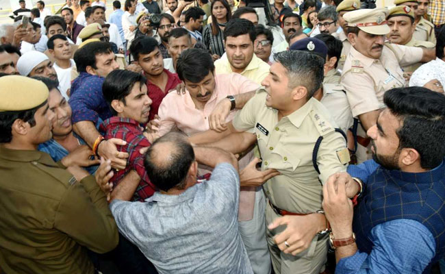 AAP Lawmaker Charged, 2 More Cases Filed For Delhi SIgnature Bridge Chaos