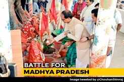 Temple Visits For Shivraj Singh Chouhan, Kamal Nath Ahead Of Voting Temple Visits For Shivraj Singh Chouhan, Kamal Nath Ahead Of Voting