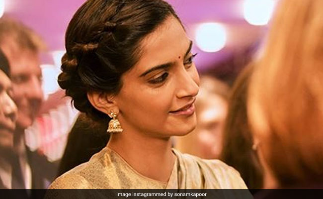Sonam Kapoor's Caption For This Pic Is Making The Internet ROFL