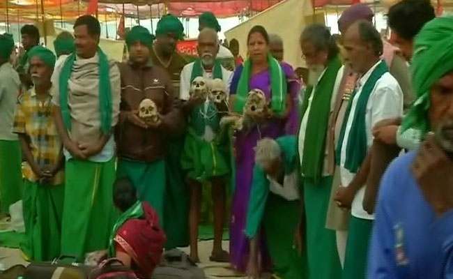 "Will Walk Naked To Parliament If Demands Not Met": Tamil Nadu Farmers