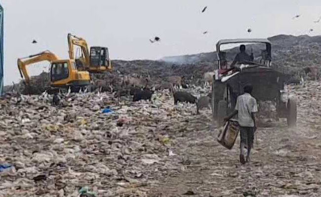Toxic Fumes From Kolkata Garbage Dump Gives Delhi Air A Run For Its Money