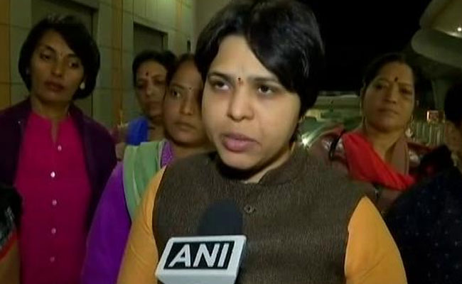 Activist Trupti Desai Detained On Way To Shirdi