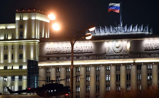 Armed Men Flying Above Kremlin? Just Drills, Says Putin Aide
