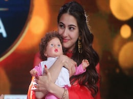 Seen These Pics Of Sara Ali Khan With The Taimur-Inspired Doll? Seen These Pics Of Sara Ali Khan With The Taimur-Inspired Doll?