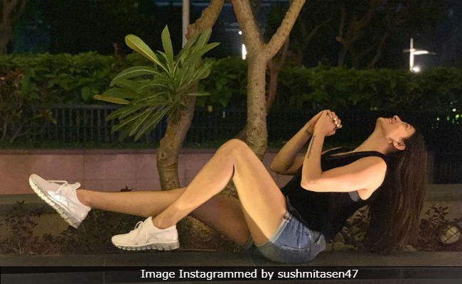 'Don't Look!' Let Sushmita Sen 'Make A Wish.' Pic Credit - Rumoured Boyfriend Rohman Shawl