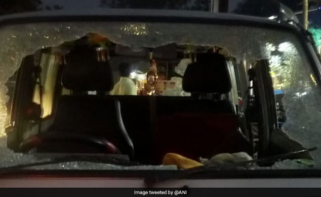 Manik Sarkar's Convoy Attacked, Pinarayi Vijayan Condemns It