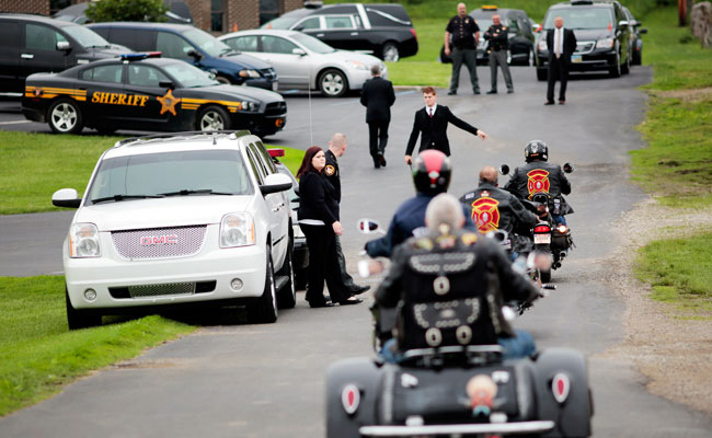 US Family Of 8 Killed "Execution Style", Bodies Scattered In 4 Houses