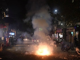 पुण्यातील हवेची गुणवत्ता खालावली, अनेक भागात हवा धोकादायक पातळीवर पुण्यातील हवेची गुणवत्ता खालावली, अनेक भागात हवा धोकादायक पातळीवर