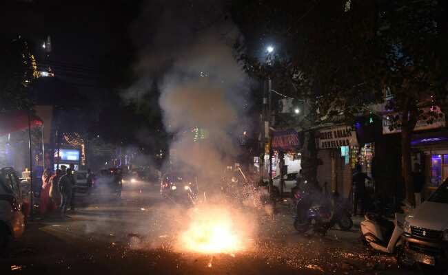 A Day After Diwali, Thick Layer Of Smog Engulfs Delhi-NCR