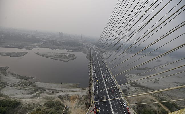 Woman Jumps Off Delhi's Signature Bridge Into Yamuna: Cops