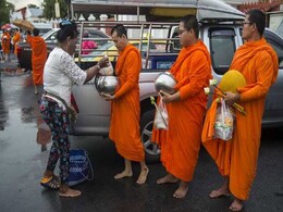Eat, Pray, Exercise: Thailand's Buddhist Monks Battle Weight Problems Eat, Pray, Exercise: Thailand's Buddhist Monks Battle Weight Problems