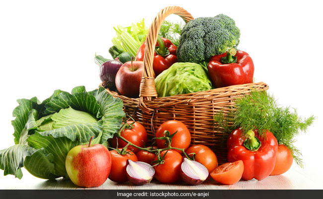 Seasonal fruits and vegetables produced on local farms tend to be fresher.