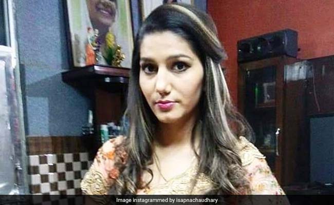 सपना चौधरी ने कर दिया ऐलान, इस गाने पर उड़ाएंगी गर्दा; देखें Video...