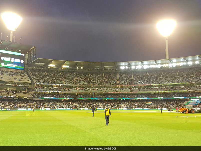 India vs Australia 2nd T20I Called Off Due To Rain, Hosts Lead Series 1-0 India vs Australia 2nd T20I Called Off Due To Rain, Hosts Lead Series 1-0