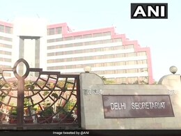 दिल्ली में नई सरकार के पद संभालने से पहले नॉन ऑफिशियल स्टॉफ पर गिर सकती है गाज, नोटिस जारी-सूत्र दिल्ली में नई सरकार के पद संभालने से पहले नॉन ऑफिशियल स्टॉफ पर गिर सकती है गाज, नोटिस जारी-सूत्र