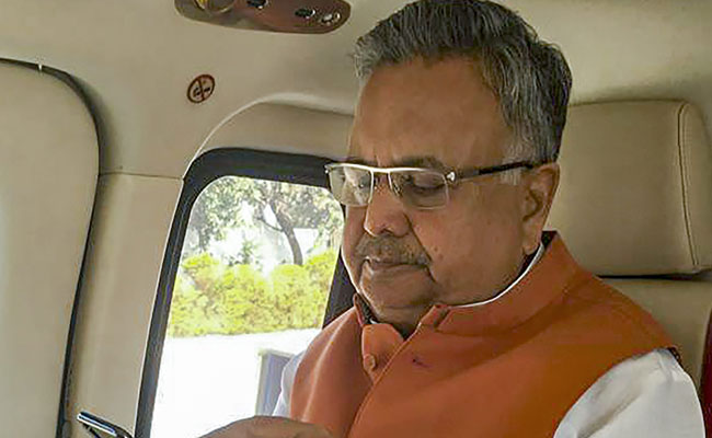 "Doctor <i>Saheb</i>, Mobile <i>Wale Baba</i>": Names Of Raman Singh, On Campaign Trail