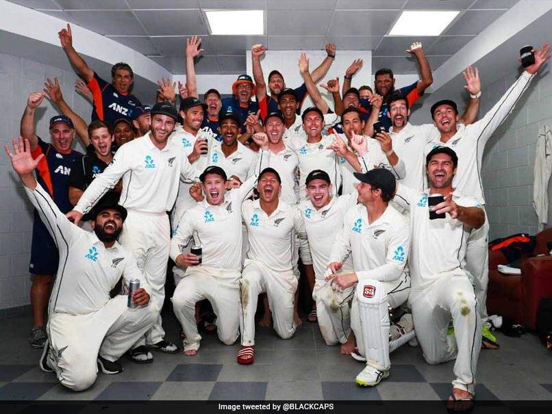 New Zealand Cricketers Celebrate Dramatic Win Over ...