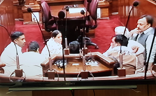 बिहार विधान परिषद में राजद सदस्यों का हंगामा, जानिये क्या है कारण