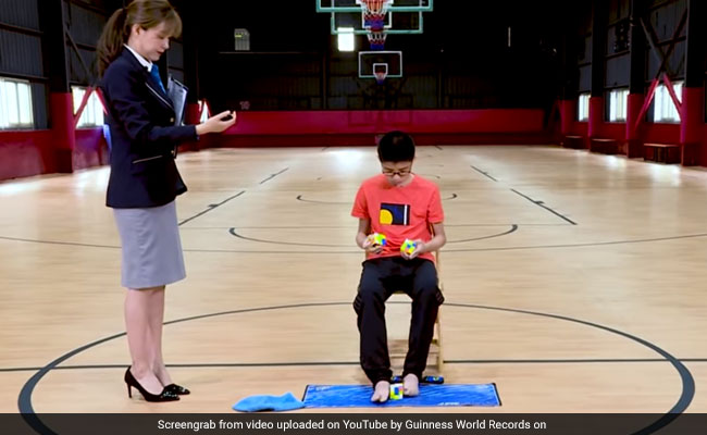 Teen Solves 3 Rubik's Cubes Simultaneously, Sets World Record. Watch