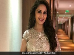 Madhuri Dixit Intends To 'Take Fans Down Memory Lane' In Sridevi Tribute Performance Madhuri Dixit Intends To 'Take Fans Down Memory Lane' In Sridevi Tribute Performance