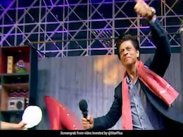 शाहरुख खान ने 21 साल पहले रेमो डिसूजा संग किया था डांस, बोले- 'मेरे पीछे नाच रहा था और...' शाहरुख खान ने 21 साल पहले रेमो डिसूजा संग किया था डांस, बोले- 'मेरे पीछे नाच रहा था और...'