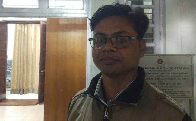 राष्ट्रपति और पीएम का योगा टीचर बताकर करता था ठगी, पुलिस ने दबोचा तो खुला राज