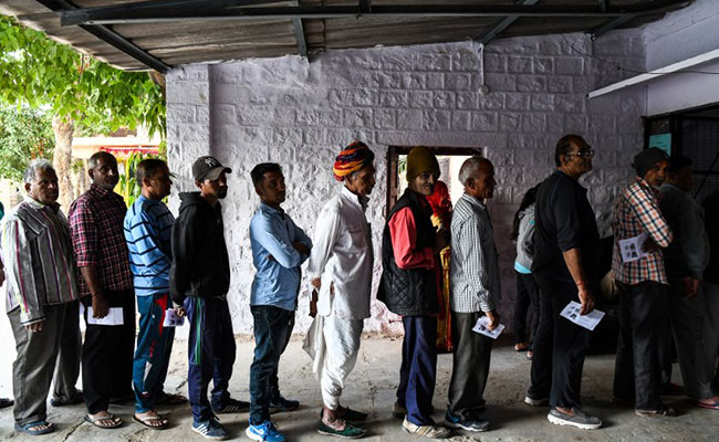 42% Turnout In Rajasthan Till 1 PM; BJP, Congress Leaders Cast Votes