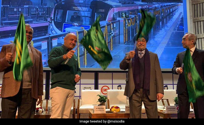 Delhi Metro's Pink Line, Between Lajpat Nagar And Mayur Vihar, Opens