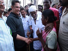 Kamal Haasan Hits Out At Tamil Nadu Government Over Cyclone 'Gaja' Relief Work Kamal Haasan Hits Out At Tamil Nadu Government Over Cyclone 'Gaja' Relief Work