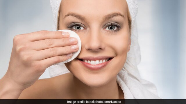 Girls who had higher concentrations of parabens in their urine at age 9 experienced puberty at young age.