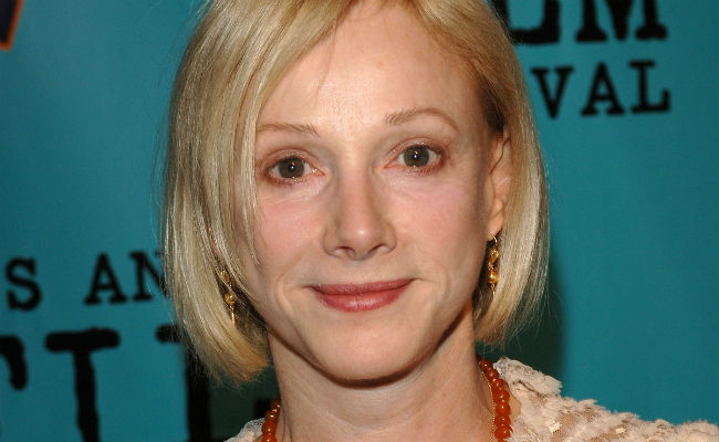 Oscar-Nominated Actress Sondra Locke Dies At 74