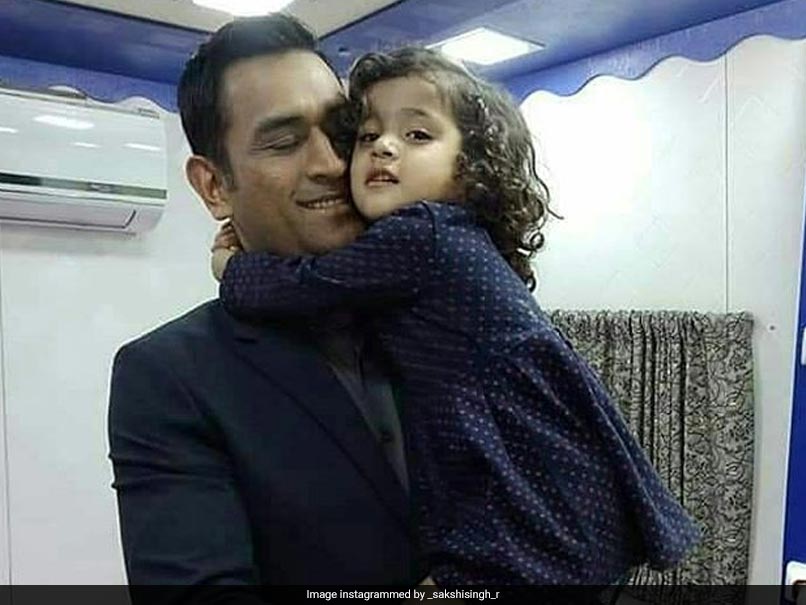 Watch: "I Stay In Bus, Dont Have House," MS Dhoni Tells A Young Fan