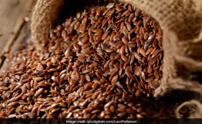 Flaxseeds For Weight Loss: How Does This Nutty Treat Help Cut Belly Fat