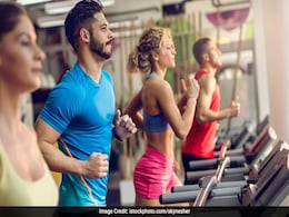 Here's How Exercising With Others Can Benefit Your Overall Health Here's How Exercising With Others Can Benefit Your Overall Health