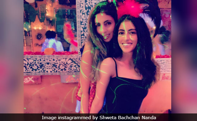 Shweta Bachchan Nanda And Navya Naveli Put On Their Dance Shoes At Their New Year's Vacation
