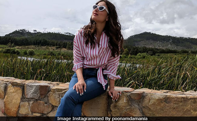 Kareena Kapoor Is Making Cape Town Look So, So Good