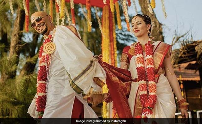 Raghu Ram Marries Natalie Di Luccio. Stunning Pics From Beach Wedding