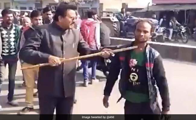 BJP Leader Beats Differently Abled Man Who Said "Will Vote For Akhilesh"