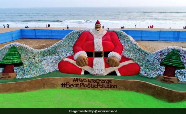 Sudarsan Pattnaik Creates Santa Sculpture With 10,000 Plastic Bottles