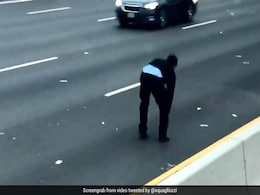 Cash Spills On Highway From Truck, Chaos Ensues. Watch Cash Spills On Highway From Truck, Chaos Ensues. Watch