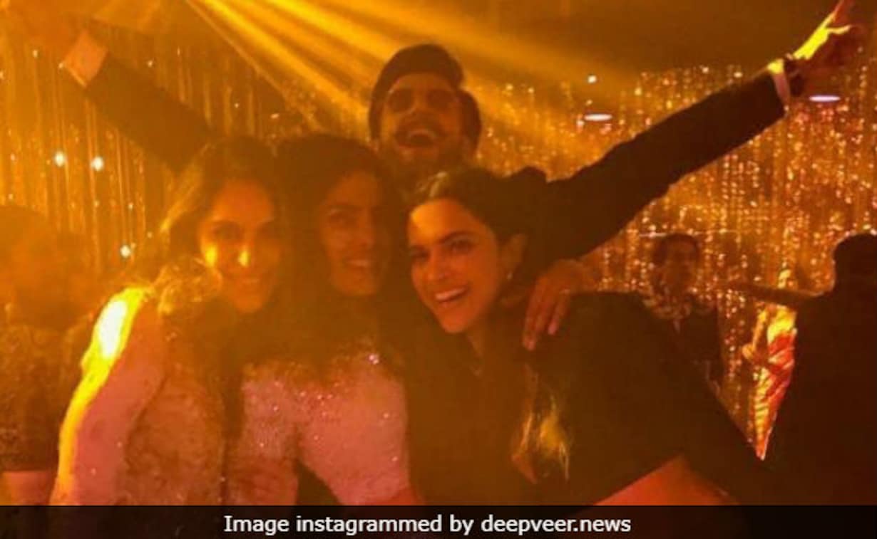 Viral: Deepika Padukone And Priyanka Chopra's Pinga Dance-Off (With Bonus  Ranveer Singh)