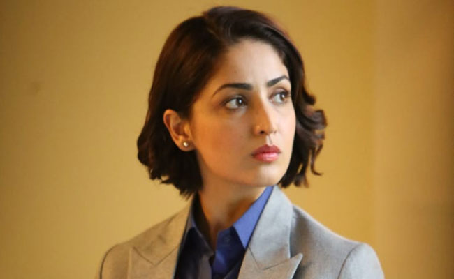 यामी गौतम का फर्स्ट लुक हुआ OUT, 'URI: द सर्जिकल स्ट्राइक' में कुछ यूं आएंगी नजर