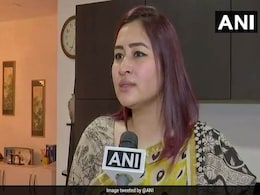 वोटर लिस्ट से नाम गायब होने पर भड़कीं ज्वाला गुट्टा तो चुनाव अधिकारी ने दिया यह जवाब वोटर लिस्ट से नाम गायब होने पर भड़कीं ज्वाला गुट्टा तो चुनाव अधिकारी ने दिया यह जवाब