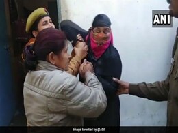 मेरठ के एसएसपी ऑफिस में महिला ने किया आत्मदाह का प्रयास मेरठ के एसएसपी ऑफिस में महिला ने किया आत्मदाह का प्रयास