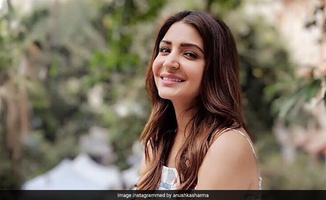 अनुष्का शर्मा बनीं 'Hottest Vegetarian', मांसाहार छोड़कर ऐसे बदली इनकी जिंदगी