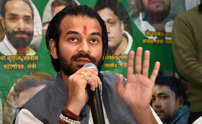Tej Pratap Yadav's Private Bodyguards Spotted At Bihar Assembly Premises