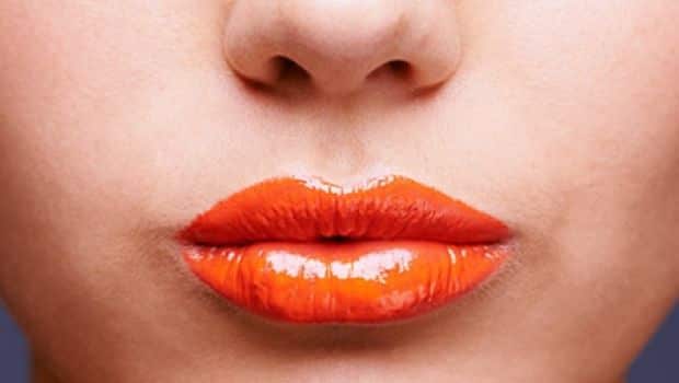 सर्दियों में फटे होंठ अब नहीं करेंगे परेशान, ये देसी नुस्‍खे अपनाकर देखें