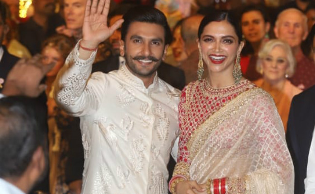 Isha Ambani Wedding: Newlyweds Deepika Padukone, Ranveer Singh Steal Our Hearts Again. See Pics